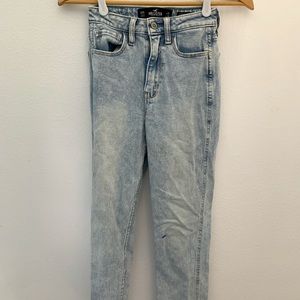 Light Faded Hollister Jeans - size 00